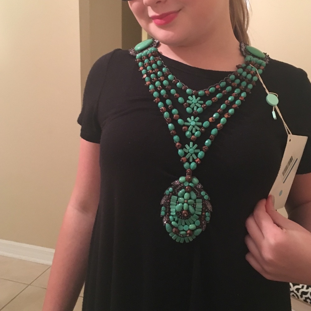 Elie Tahari statement necklace. Final price drop!